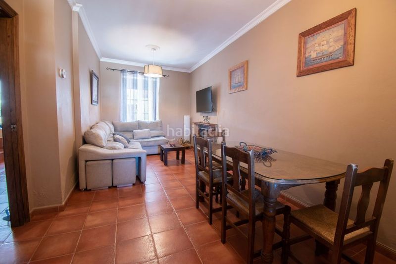 Foto 989bd963-8cf7-441c-9a1d-ed684bd8e091. Casa adossada amb piscina a Arriate