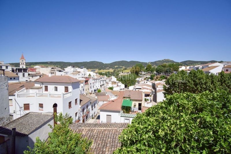 Foto a8dcd75c-b5b9-444f-8b13-ac958fd29a69. Casa adossada amb piscina a Arriate