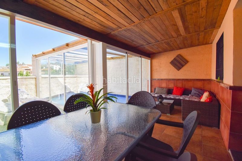 Foto ebdbf5b9-733d-4ddf-9334-50680b9ef8be. Casa adossada amb piscina a Arriate