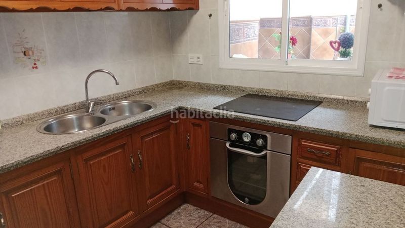 Foto c5d9367a-b457-4b43-b93d-c9261c5fa14f. Casa adossada a Casco Histórico Antequera
