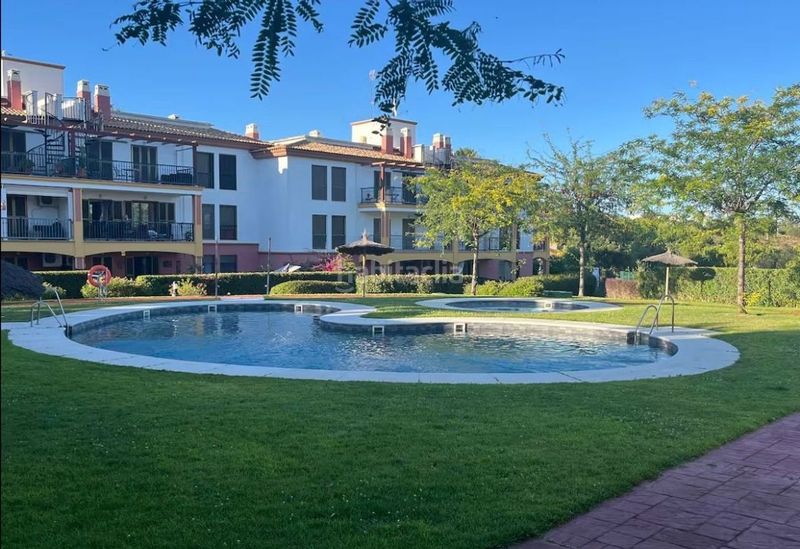 Foto 0227bc21-dba3-49ff-9659-f7796bc46d5d. Pis amb piscina a Costa Esuri Ayamonte