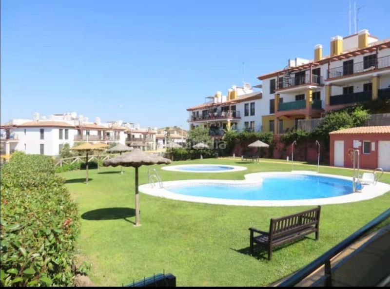 Foto 37203b61-1cd4-4993-8662-b6e81206f0b3. Pis amb piscina a Costa Esuri Ayamonte
