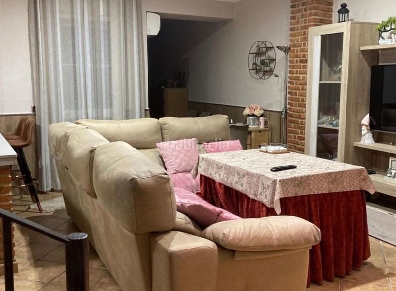 Foto f4215c15-a533-4ddd-8fb1-a28ef2909347. Casa adossada a Algodonales