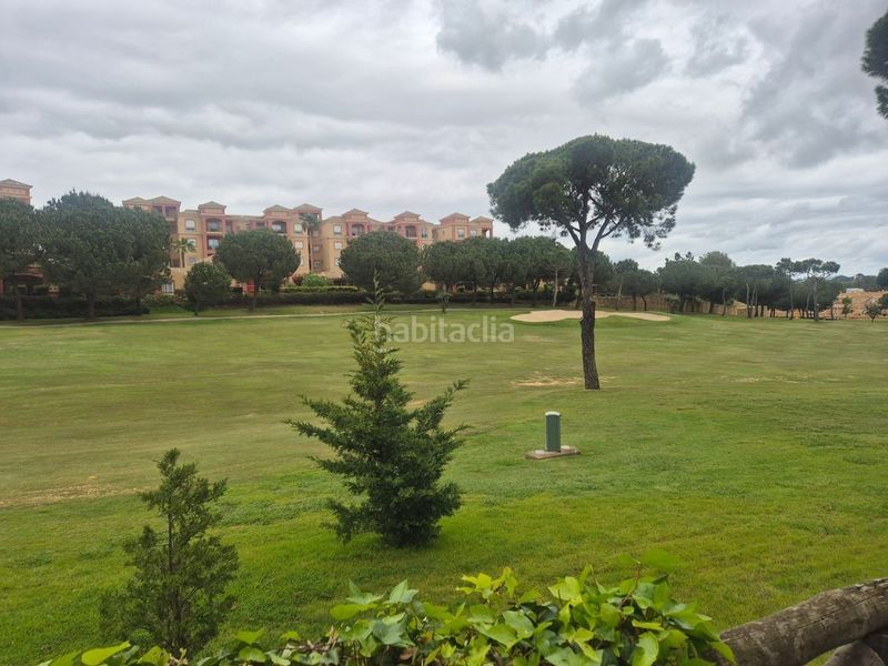 Foto 59a610aa-7b32-4238-8004-aacef3443c28. Casa adossada amb piscina a Islantilla golf Islantilla