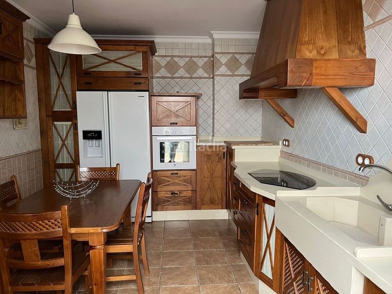Foto ef85ba9b-7d7d-4148-a411-3148896dfaf7. Casa adossada a Barbate Barbate