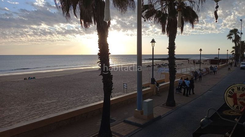Foto 429954f1-630b-46e7-81e3-b2546b993056. Pis a Centro Chipiona