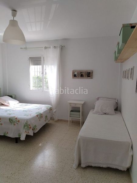 Foto c949b670-8607-4b23-b5cd-a3315246dc51. Casa adossada a Playa Cruz del Mar Chipiona