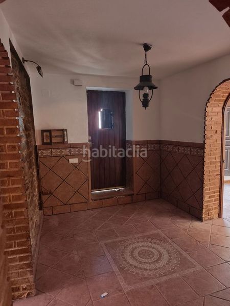 Foto 0a44078e-9392-4fa1-b46e-7c7ea312fe68. Casa adossada a Barrios (Los)