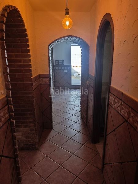 Foto 339d0b3f-4911-4c87-acea-0a1800444138. Casa adossada a Barrios (Los)