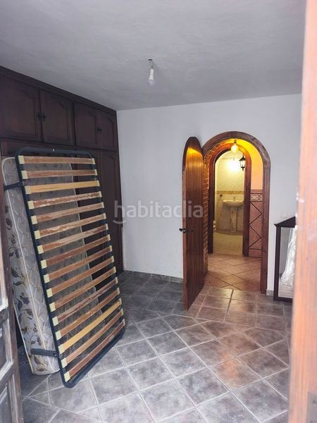 Foto a5996200-102e-4cf1-b2aa-ed0e803f469b. Casa adossada a Barrios (Los)