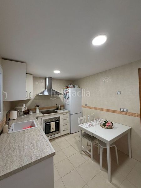 Foto 0fa5dee5-1c4d-4eb0-9ca9-973e3a35a99d. Pis amb piscina a El Zabal-Santa Margarita Línea de la Concepción (La)