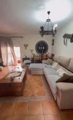 Casa adossada a Gemelos