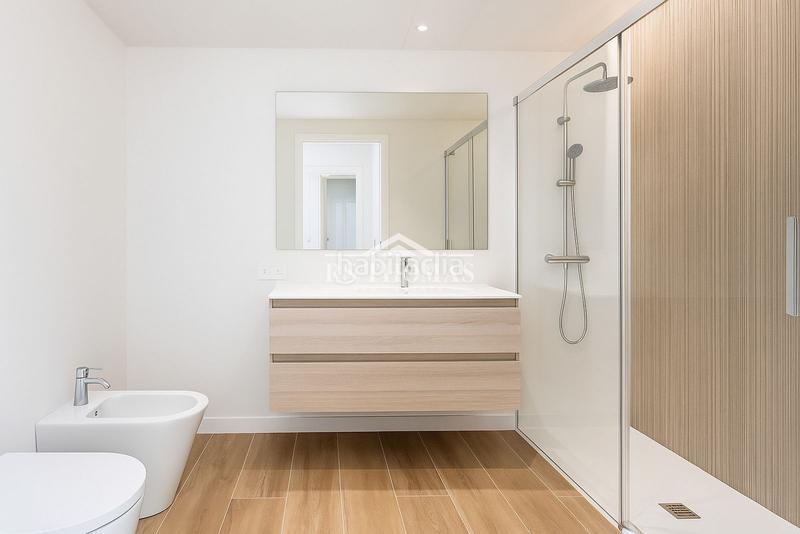 Foto 0336d8ad-d2ae-4a31-929f-5bf939e9d164. Rent flat with parking in Les Escaldes Escaldes-Engordany