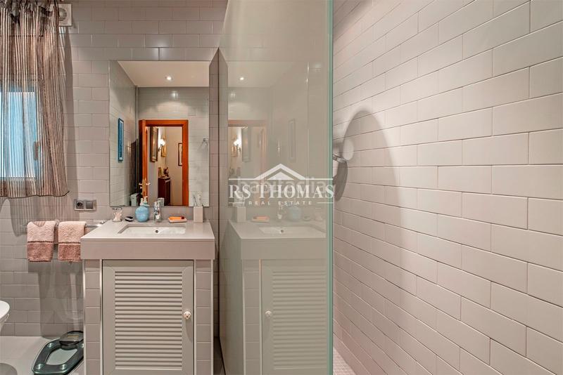 Foto 7d2225b5-bbb7-4c98-8d3f-411992e13815. Chalet  reformado 6 dormitorios para comprar en Encamp