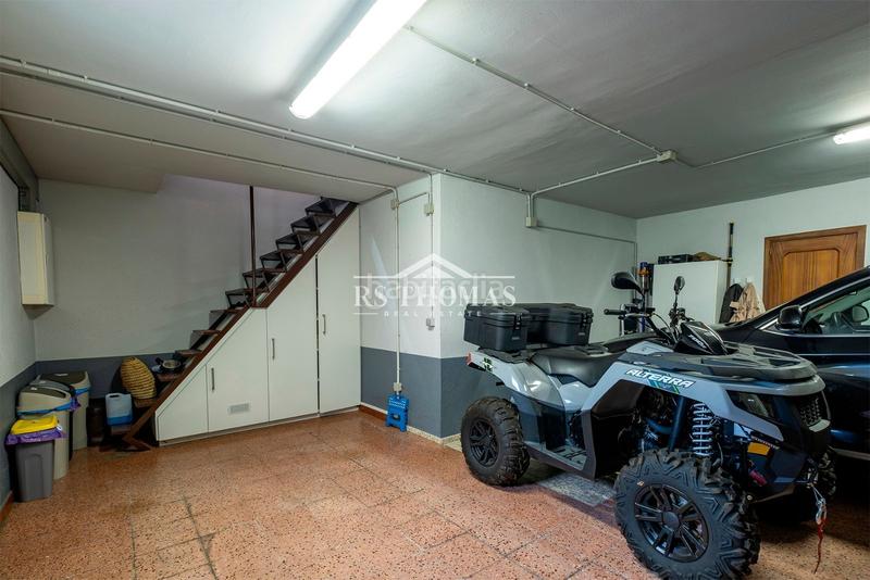 Foto 93d64cc9-6c53-437b-90ad-a940f78b1703. Chalet  reformado 6 dormitorios para comprar en Encamp