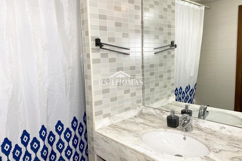 Foto 75ea905e-1b80-42aa-a534-795d61fac452. Piso  con garaje y ascensor para comprar en Encamp Encamp