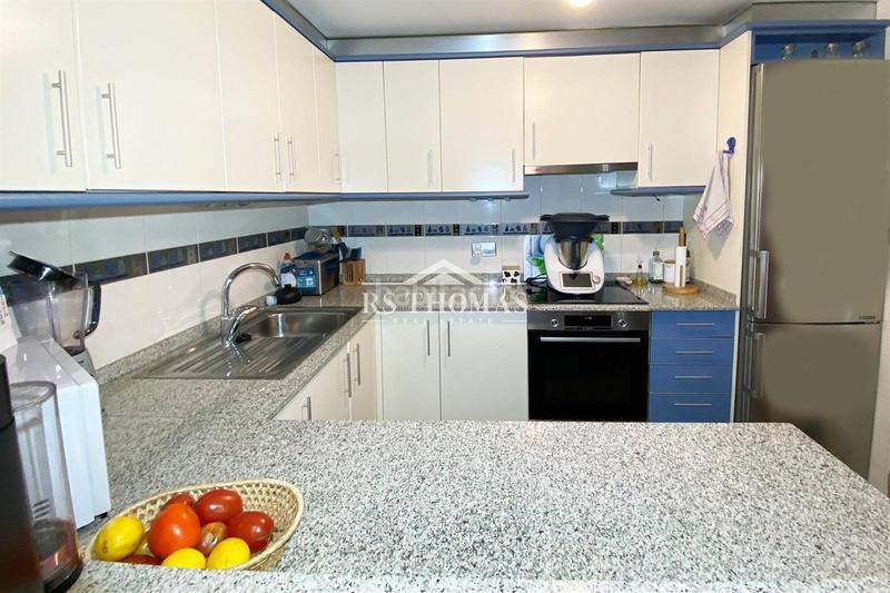 Foto eaa9c6a1-cf13-4371-9fc3-1f8bce3d620a. Piso  con garaje y ascensor para comprar en Encamp Encamp