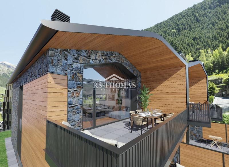 Foto 70cfa843-797d-4bd2-819f-ee053a75ba0d. Reihenhaus mit parking in Soldeu-Incles Canillo