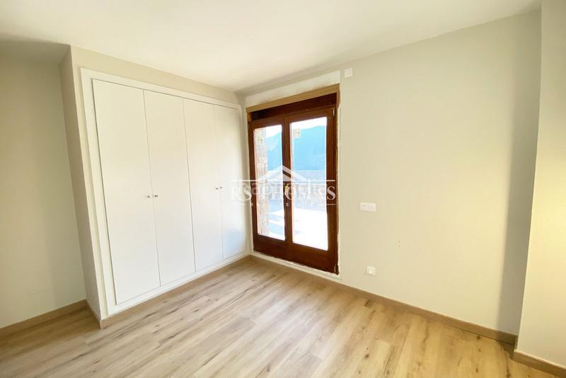 Foto f0566229-3fe6-48d5-97ea-e83b7173f12e. Attico con parcheggio in El Forn-Prats-Meritxell Canillo