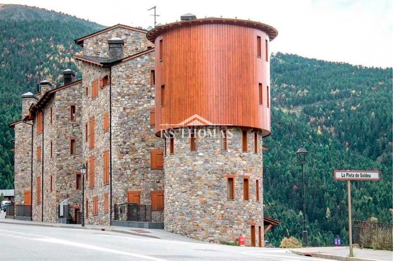 Foto c65929ee-4261-4675-befb-c2f044df8dc6. Piso  amueblado con garaje para comprar en soldeu en Canillo