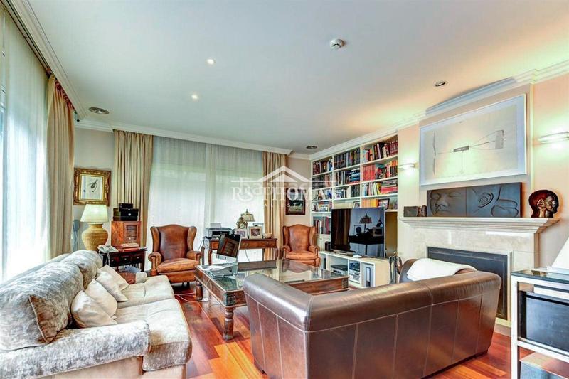 Foto 3d0b3fc8-8908-4470-9b24-bee39b72a0c7. Chalet mit heizung parking in Les Escaldes Escaldes-Engordany