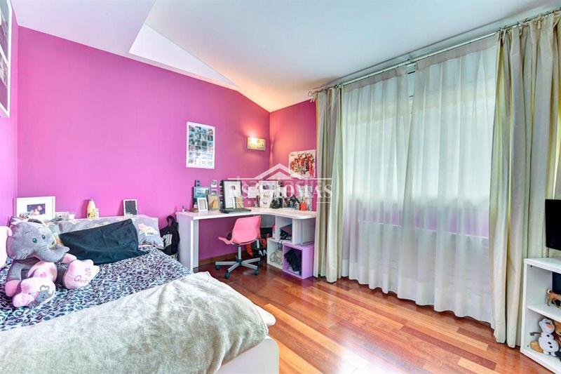 Foto 3f12a5cf-dba8-4d77-a297-7545b77fc887. Chalet mit heizung parking in Les Escaldes Escaldes-Engordany