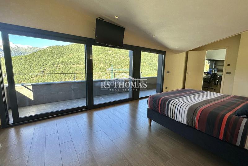 Foto 28a80d59-e551-45e9-9e50-9eccf3674034. Chalet  de lujo con jardín para comprar en anyós en La Massana