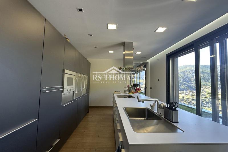 Foto 4f5e3874-d435-4ca5-8020-03286f1712f1. Chalet  de lujo con jardín para comprar en anyós en La Massana