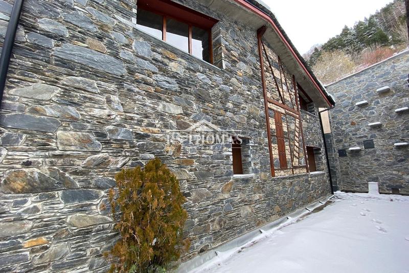 Foto 622a3c27-b466-4b97-8afe-1f0f4e407bbb. Chalet avec parking dans El Forn-Prats-Meritxell Canillo