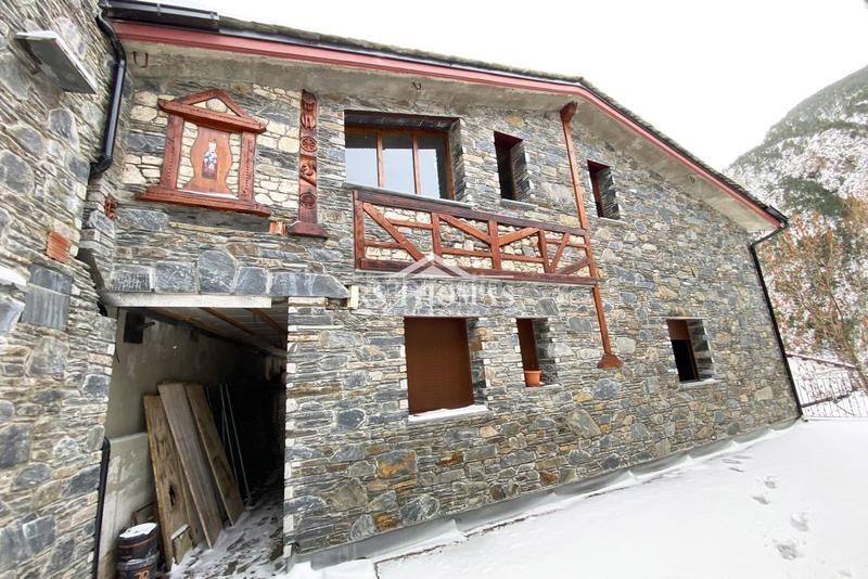 Foto 3a905b5f-e7f7-4ef8-8e64-a154cfe33900. Chalet mit parking in El Forn-Prats-Meritxell Canillo