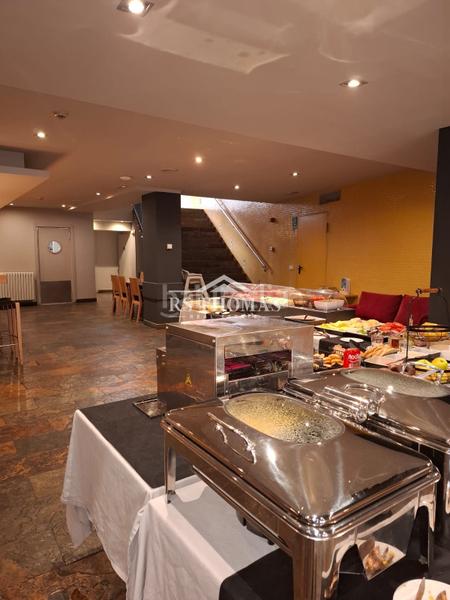 Foto 159429b5-7fdd-4d9e-8022-699192f75a26. Alquiler local comercial restaurante reformado con terraza para alquilar en Encamp