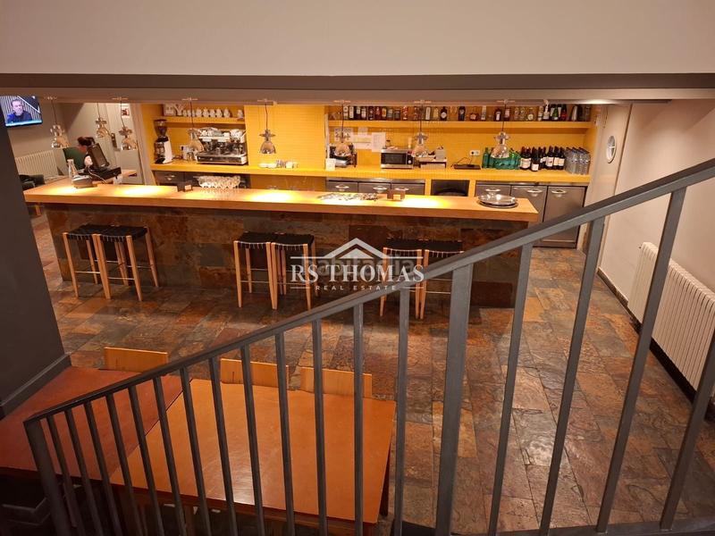 Foto 58af0102-c035-45f1-a6b0-c88953e28330. Alquiler local comercial restaurante reformado con terraza para alquilar en Encamp