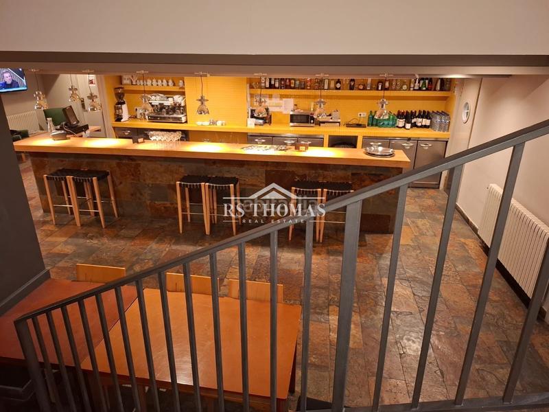 Foto a02ce987-0950-4feb-a984-3732bdc1acbc. Alquiler local comercial restaurante reformado con terraza para alquilar en Encamp