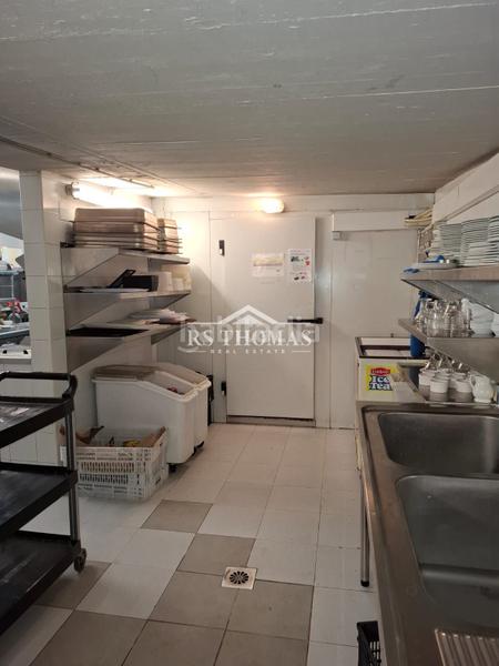 Foto a45921c0-80c6-4881-b43c-05a072d728fa. Alquiler local comercial restaurante reformado con terraza para alquilar en Encamp