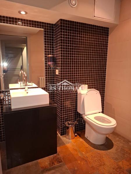 Foto c2ca3ebe-0d27-44ae-8811-53400b2d5647. Alquiler local comercial restaurante reformado con terraza para alquilar en Encamp
