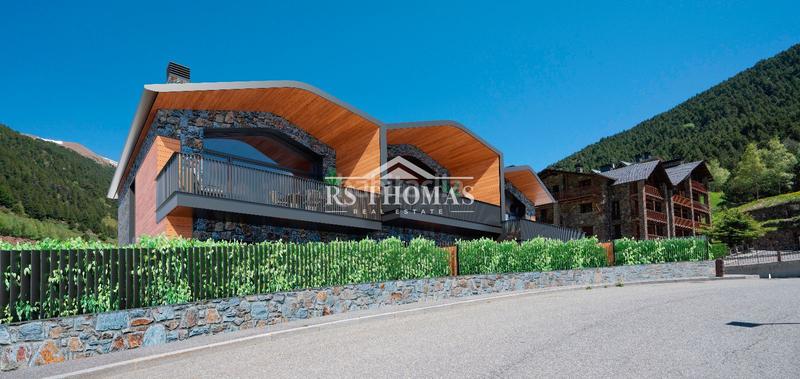 Foto 44de62e8-a748-4cbb-b050-ae07d1db8253. Casa a schiera con parcheggio in Soldeu-Incles Canillo