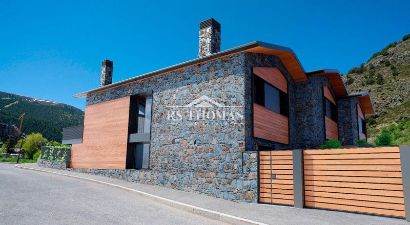 Foto 921bd220-547f-4a6a-af37-762d2a9c4c2e. Casa a schiera con parcheggio in Soldeu-Incles Canillo