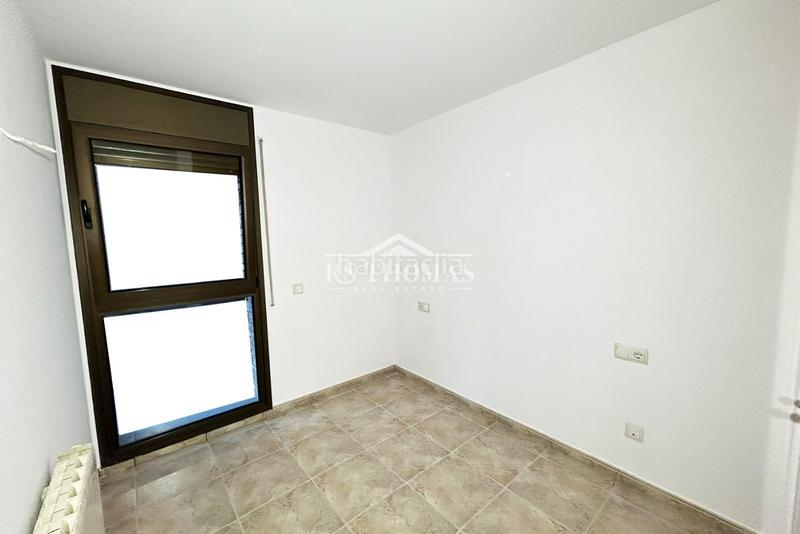 Foto a415fc57-625c-404c-b320-df57cb0c98f5. Piso  con terraza y garaje para comprar en ransol en Canillo