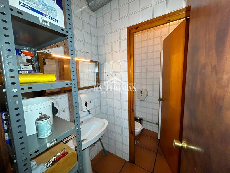 Foto 1478f466-286b-439e-885d-320116d14f44. Alquiler local comercial restaurante en traspaso en Encamp