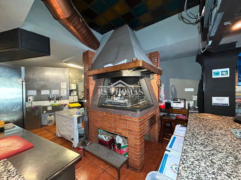 Foto 3d0d1c37-92dc-43ea-809e-c6e4a4dea55c. Alquiler local comercial restaurante en traspaso en Encamp