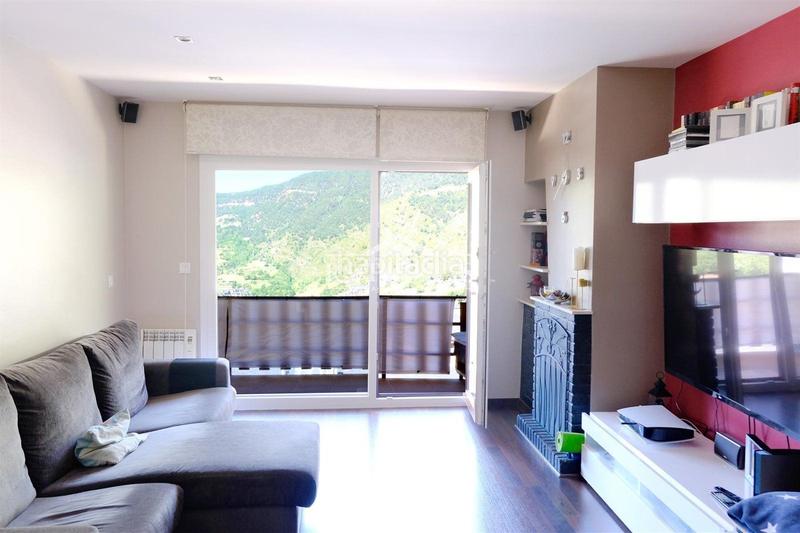 Foto 6e37ac98-7dfd-46a0-8b48-b825d35906c4. Piso  de dormitorios y terraza para comprar en Encamp