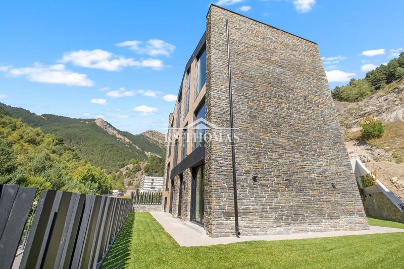 Foto a0ebdc43-d872-416e-8a1e-e71e8439f521. Casa adosada chalet exclusivo para comprar en pal chalet 2 en La Massana