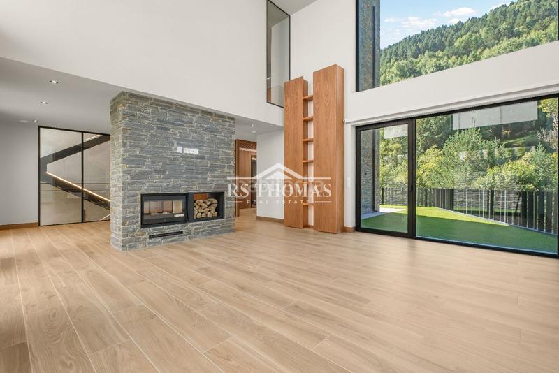 Foto a17ab637-660a-4542-80a9-2b66a79af4ef. Casa adosada chalet exclusivo para comprar en pal chalet 2 en La Massana