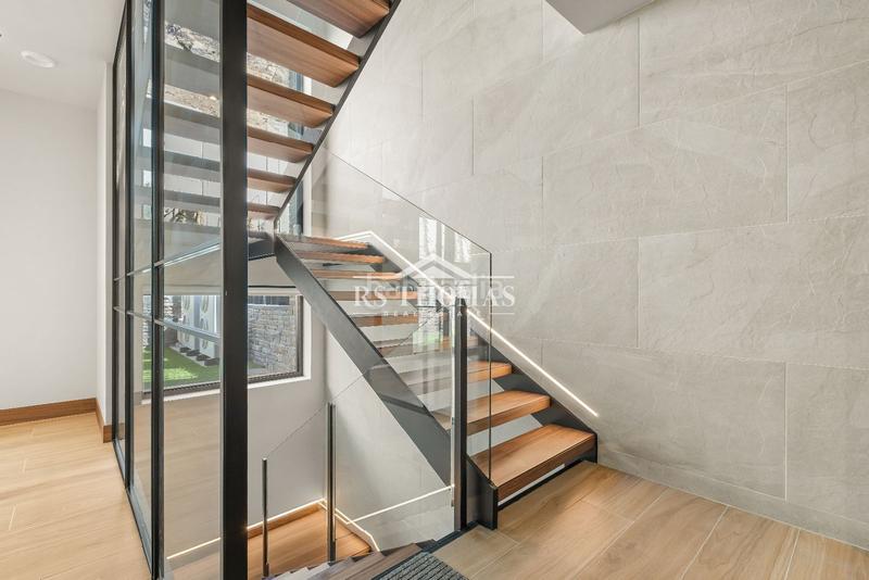 Foto 19237fe3-3839-4051-9d82-d7b7780e590c. Casa adosada chalet exclusivo para comprar en pal chalet 1 en La Massana