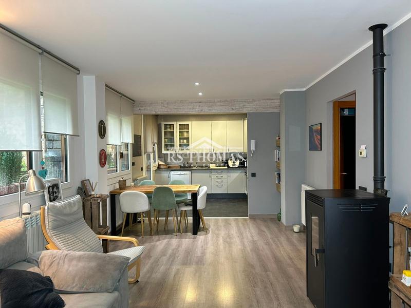 Foto 09bc8474-ccb0-4eb8-bb79-f4961b8e5dcd. Appartamento con riscaldamento parcheggio in Ordino-ansalonga-sornás Ordino