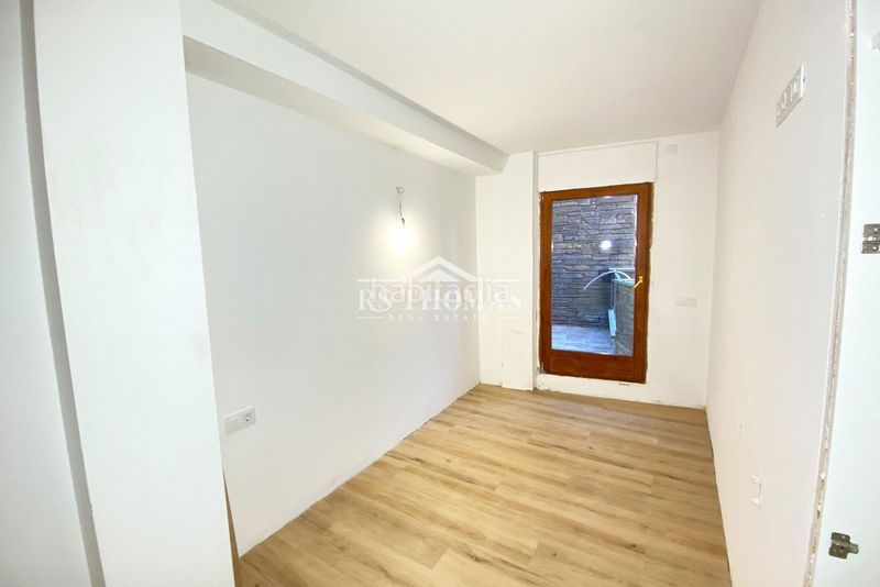 Foto 7adc5184-0064-42a6-83b7-42c10eea17e3. Pis amb aparcament a El Forn-Prats-Meritxell Canillo