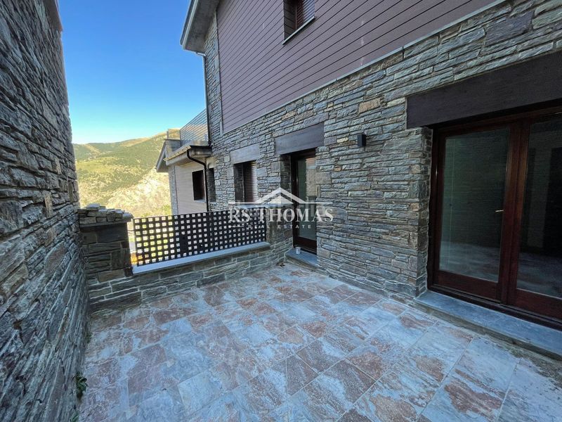 Foto f7f0af81-817a-4a96-901a-b005559ed227. Pis amb aparcament a El Forn-Prats-Meritxell Canillo