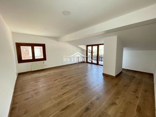 Miete Dachwohnung  Mirador. Ático en alquiler en encamp de 103 m2