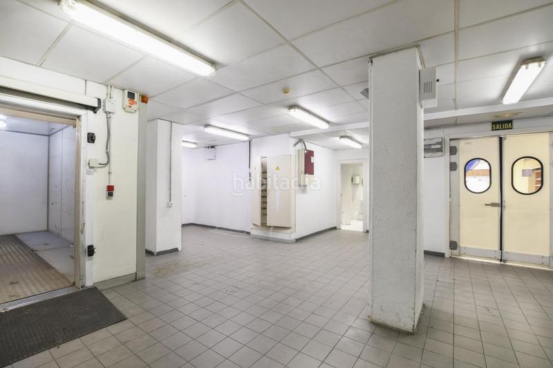 Foto 4cb0db4a-88af-4e50-9a2a-32d7d3fa7871. Locale commerciale in Ibiza Madrid