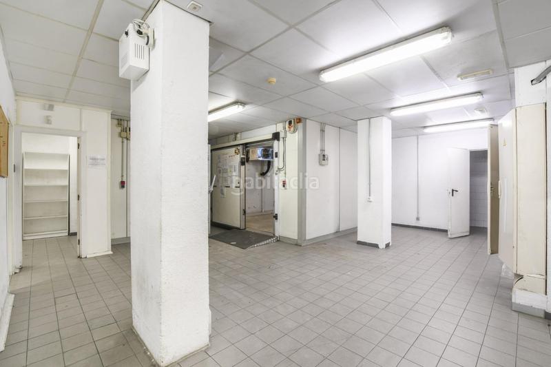 Foto bbb6c397-3b6c-4956-b125-c6a1cdd56a96. Locale commerciale in Ibiza Madrid